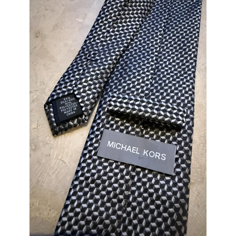 Michael Kors Metallic Tie Black Silver 60